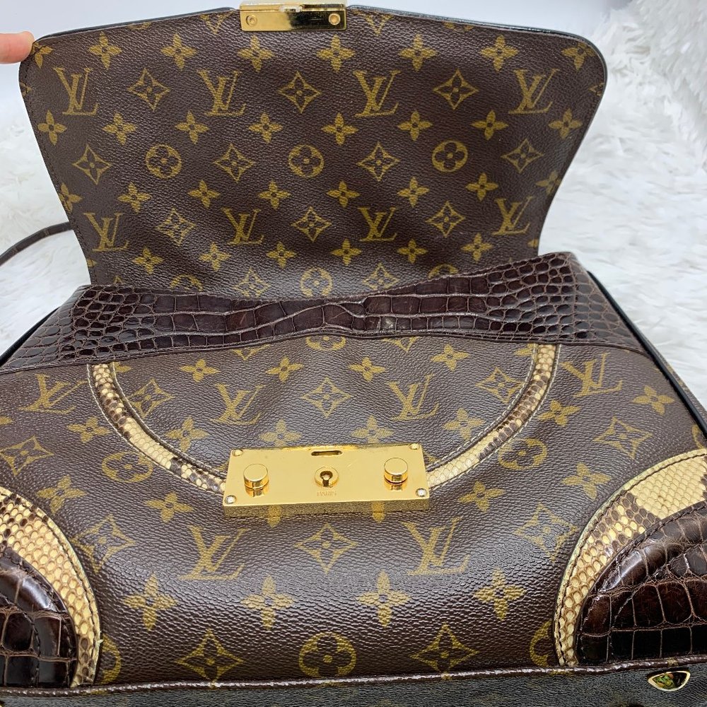 ❌SOLD❌ Louis Vuitton Alligator Monogramissime bag - Picture 11 of 15